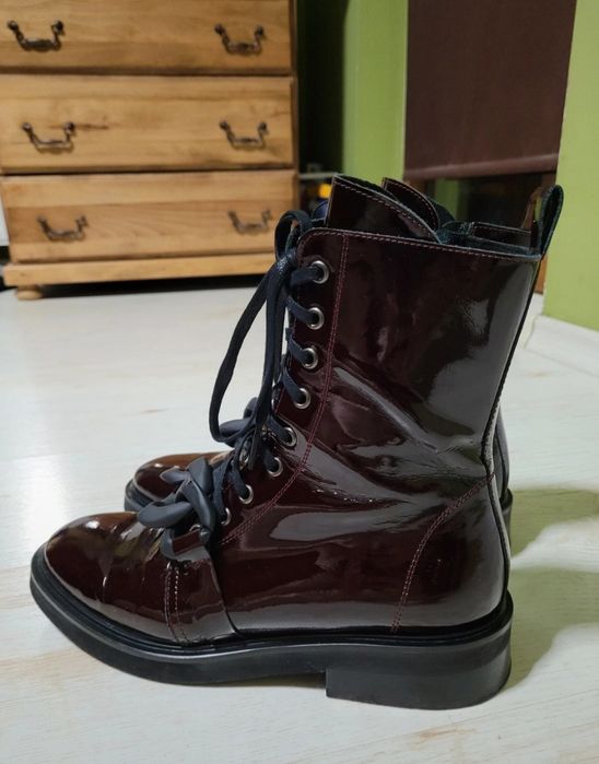 Botine lăcuite Rage Age