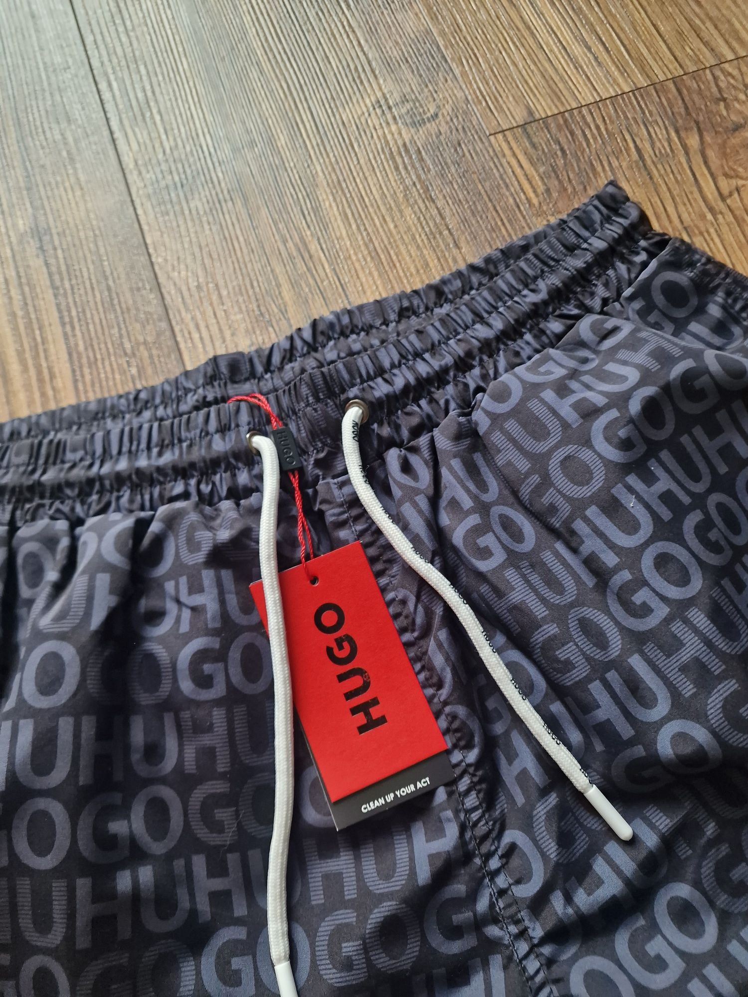 Страхотни мъжки шорти бански HUGO BOSS  размер S M L XL 2XL 3XL