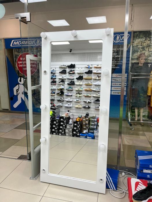 Айна зеркало