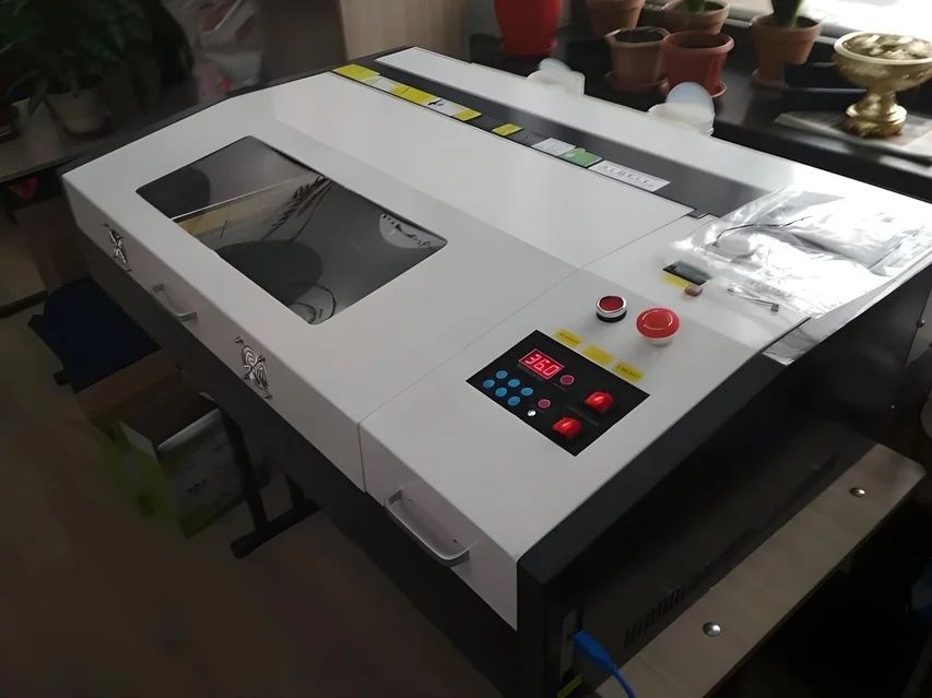 Лазерный станок размер 60 на 40 м2