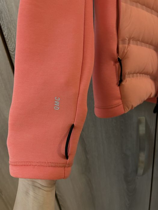 Дамско яке Jack Wolfskin – перфектно за преходи и ежедневно носене