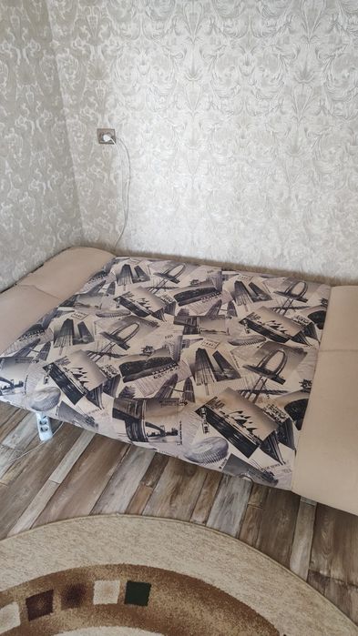 Отдам даром диван