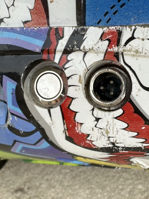 Howerboard pentru piese  cu incarcator nou!