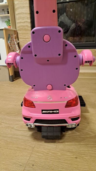 Кола за бутане с родителски контрол Mercedes AMG