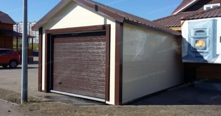 Vindem garaje metalice