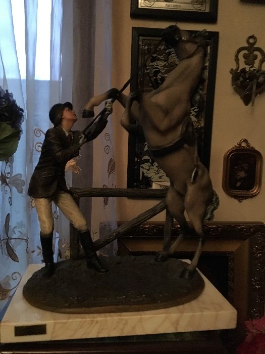 Deosebita statueta-Calaret cu cal-Arte Romera,Spania