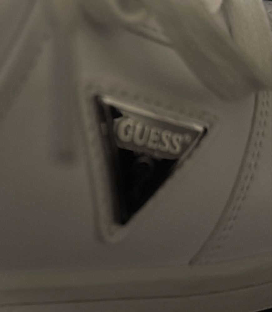 Guess оригинални