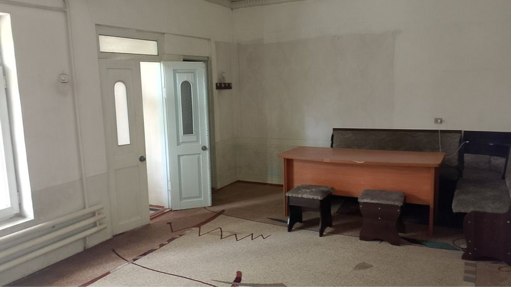 Kvartira hovli chorsu sagbon 2 xona