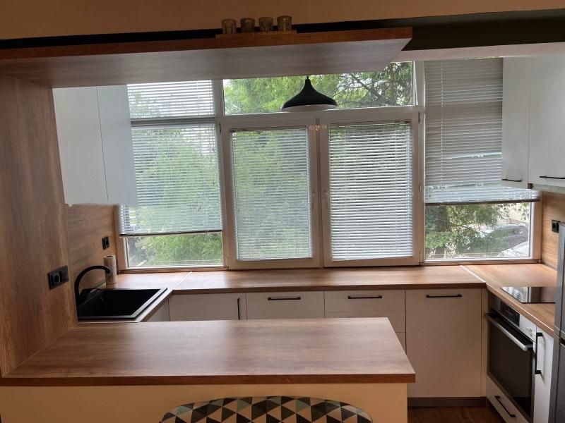 Дава се под наем Едностаен апартамент в София, Света Троица - 45 кв.м за 425 € - Снимка #2