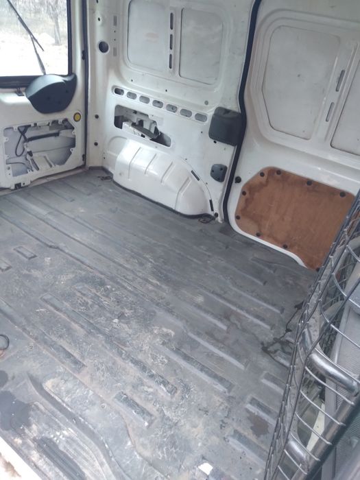 Форд транзит канект 1.8.тди 2003г.