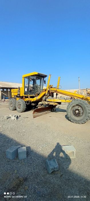 Автогрейдор сотилади йили 2004 ишга тайёр