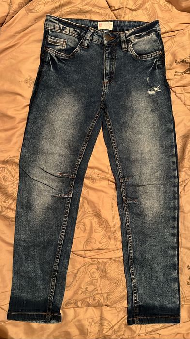 Джинсы бренда «Button blue»