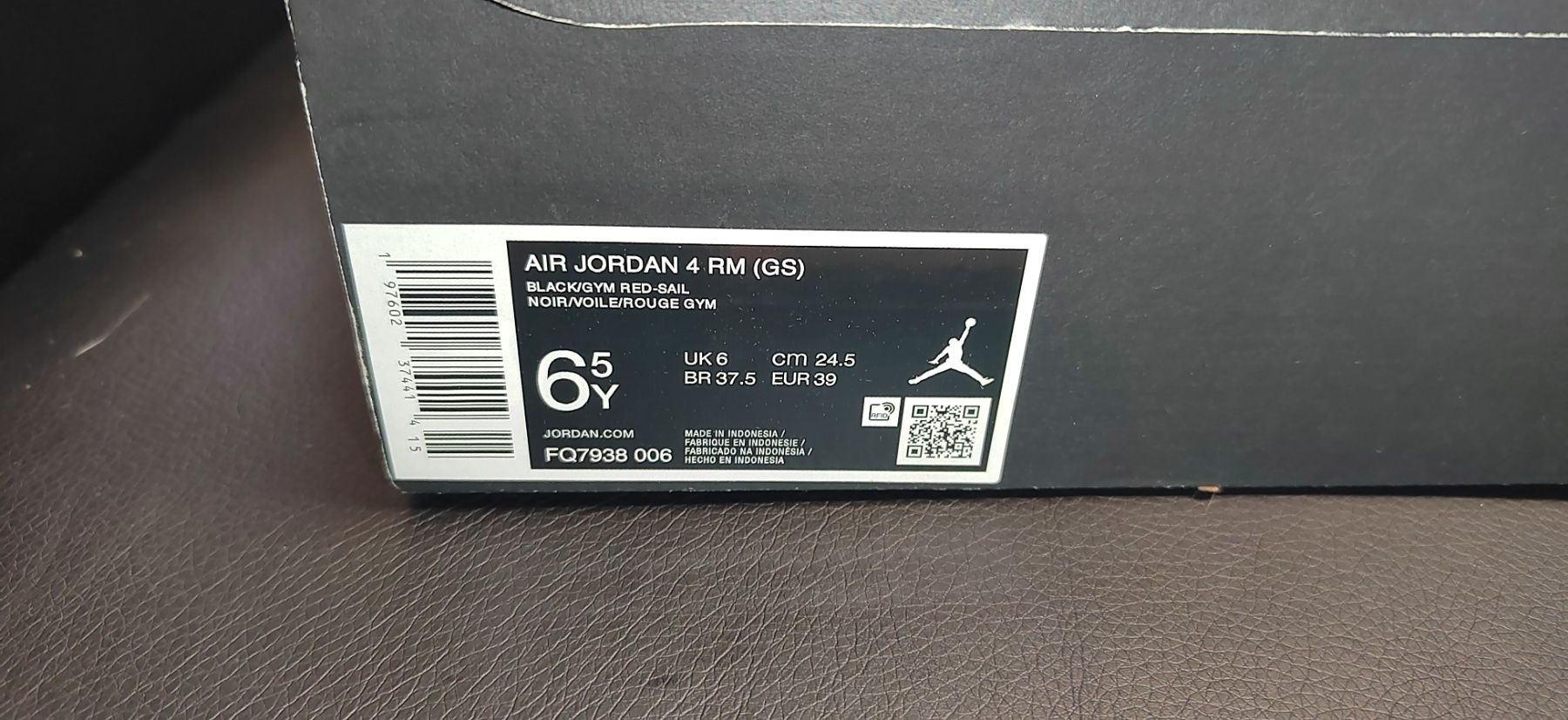 Nike Air Jordan 4 RM, номер 39