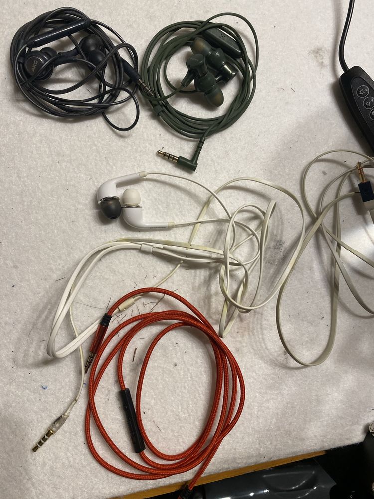 Слушалки - Bose / Steelseries / Skullcandy Crusher / sony и др.