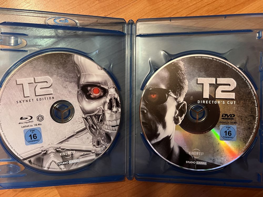 Vand BluRay Disc si DVD Terminator II Skynet