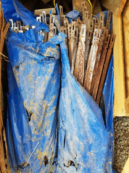 Distantier metalic pt cofrag 30 cm