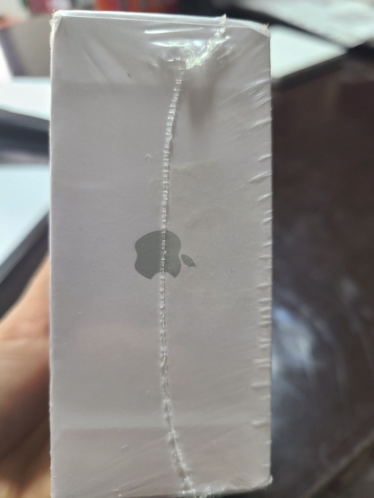 AirPods Pro naushniklari