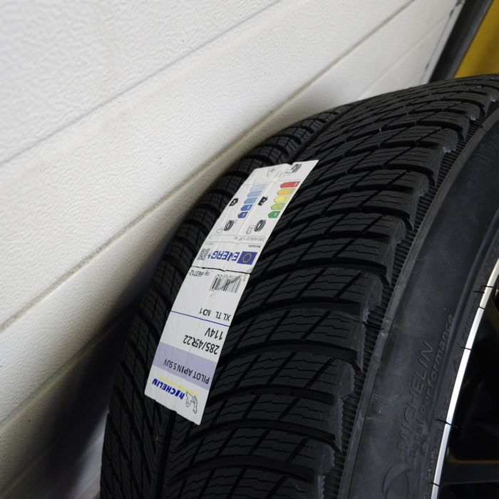 Оригинални AMG  джанти 22 цола Mercedes  GLS 63 AMG +Michelin гуми