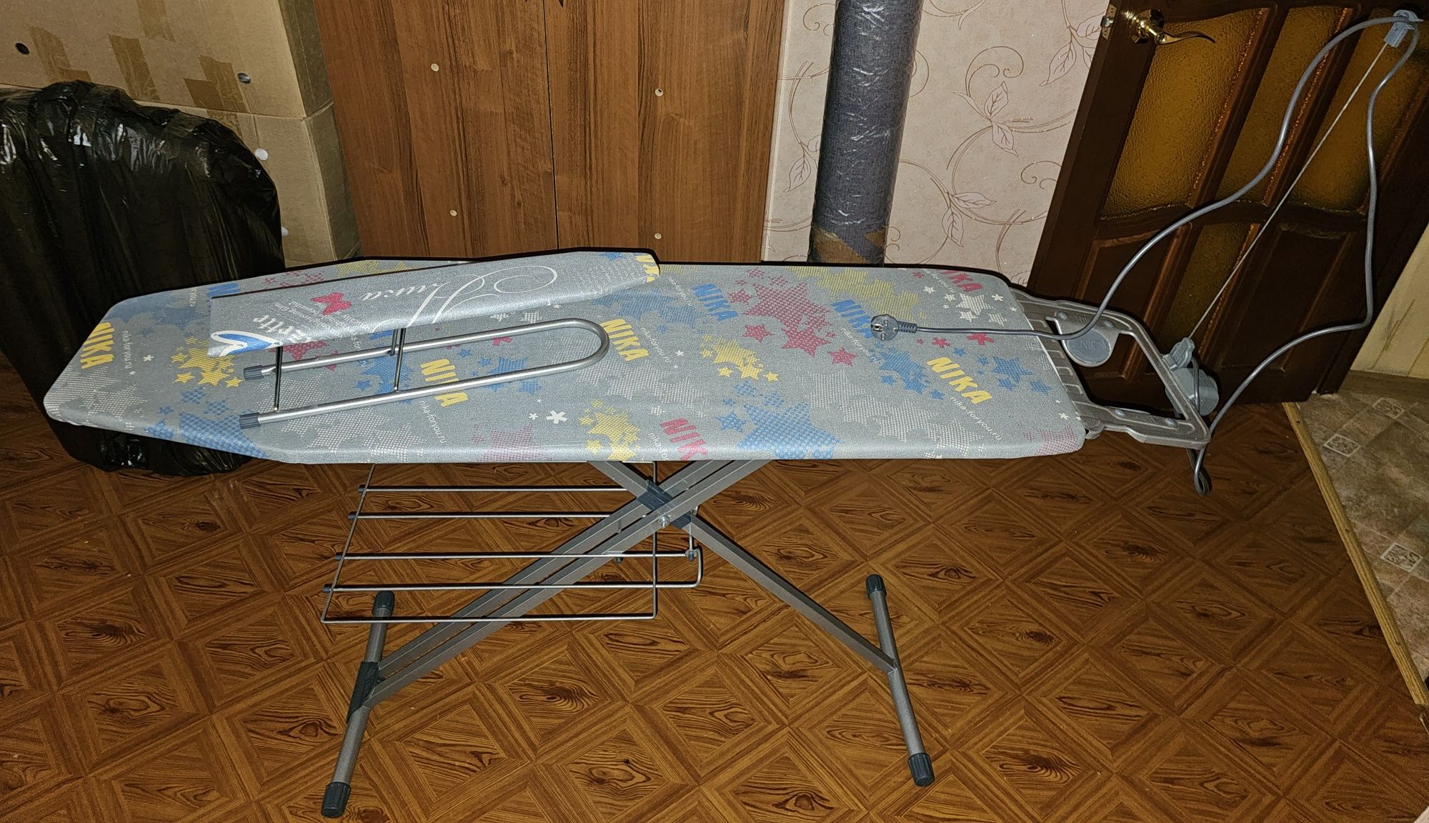 Продам Гладильную Доску в Отличном Состояний