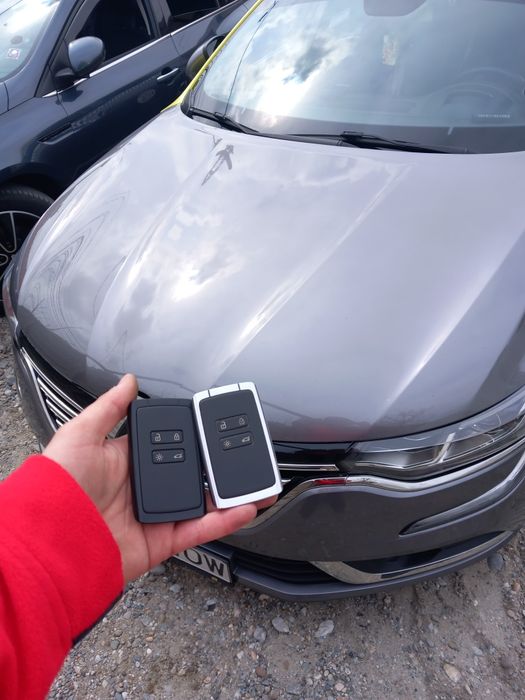Programare chei Deblocari auto fara daune Reparatii chei contacte auto
