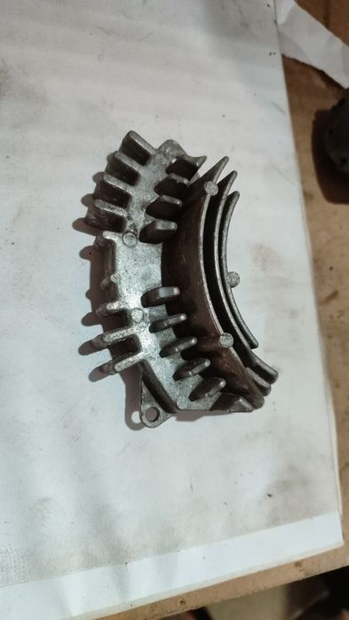 Задний цапфа Лексус RX300 полный привод