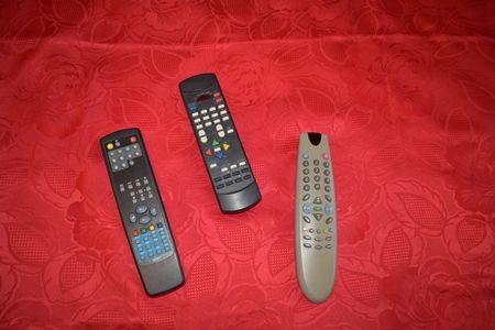 Telecomenzi universale (diferite tipuri)