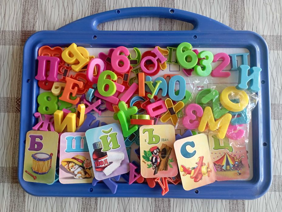 Почти нова магнитна дъска за писане и рисуване