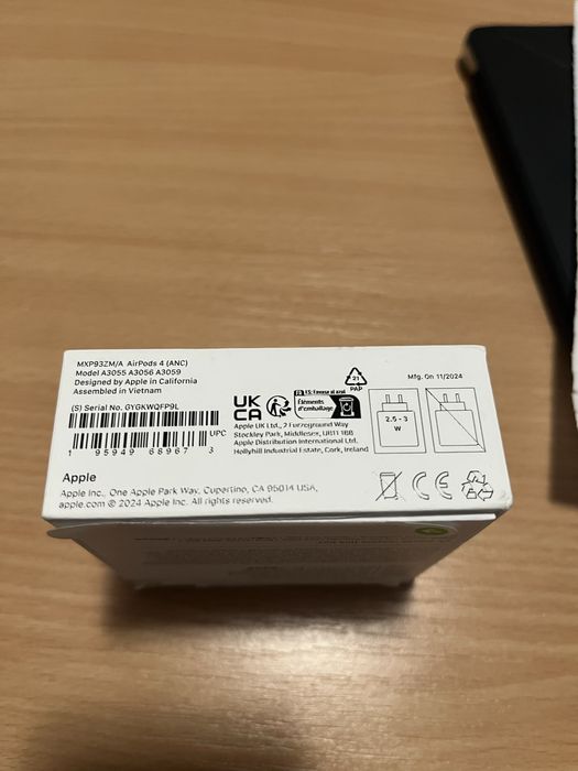 Airpods 4 ANC ca noi cu garantie apple