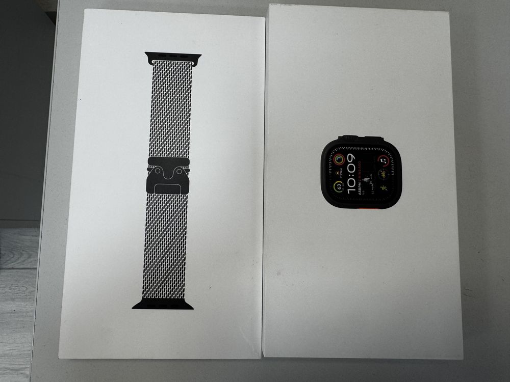 Apple Watch Ultra 2, Black Titanium, 49MM, GPS+LTE, Milanese Loop