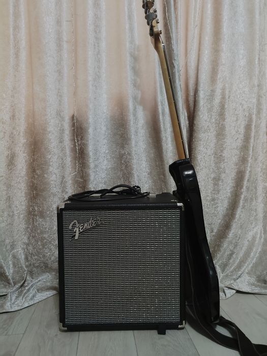 комбоусилитель Fender Rumble 25