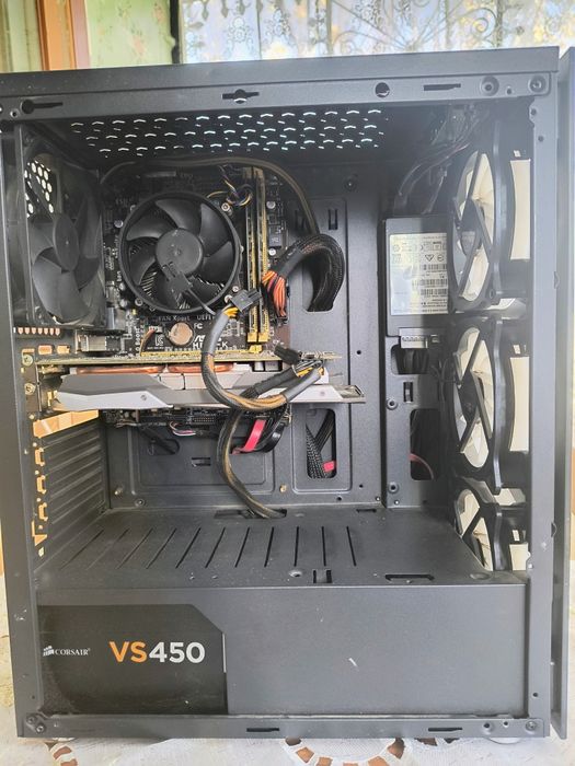 Vând PC Gaming + Monitor Dell