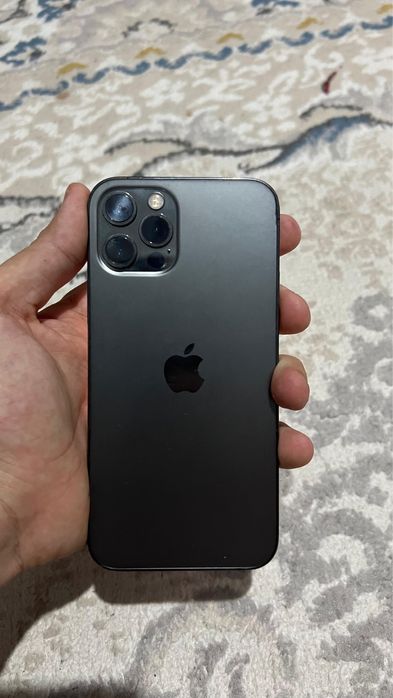 Айфон  12  Про.