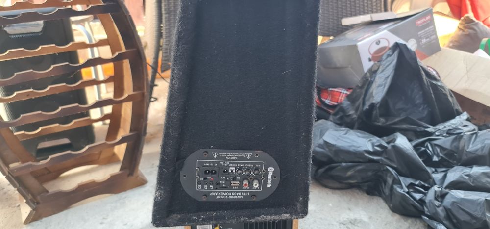 Boxe de vânzare  nu suntvnoi dar sunt ok