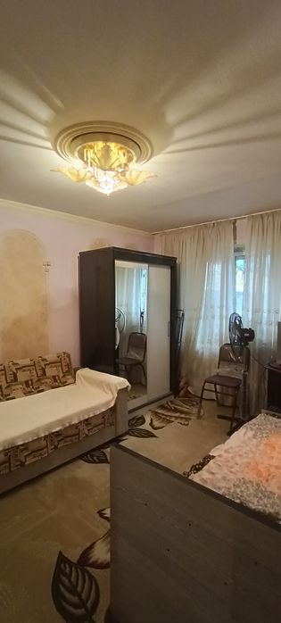 Продаётся 1- комн.кирпич Яшнабад