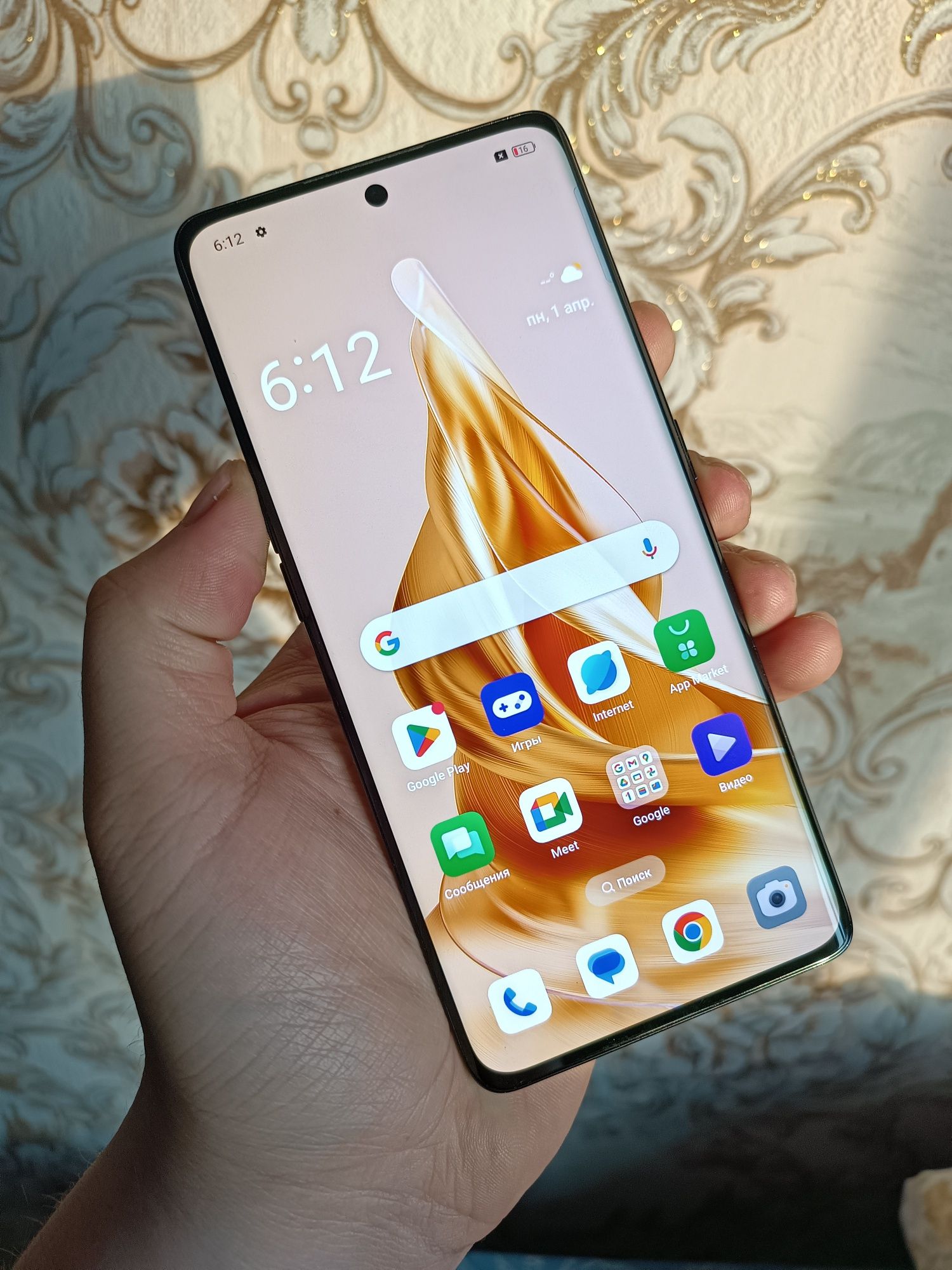 Oppo Reno 8 T 8/256 GB 5G Korobka Dokument ideal sostoyaniya