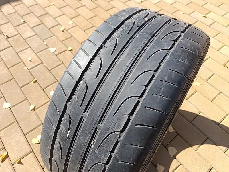 ОДНА шина 235/45 R17 - "Dunlop SP Sport Maxx" (Германия), летняя.