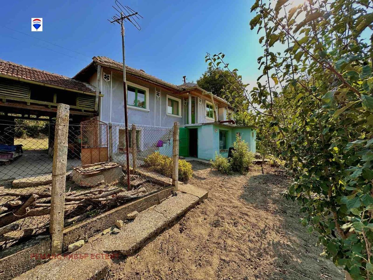 Продава се Къща в с. Костанденец, Област Разград - 55 кв.м за 257 €/кв.м - Снимка #1