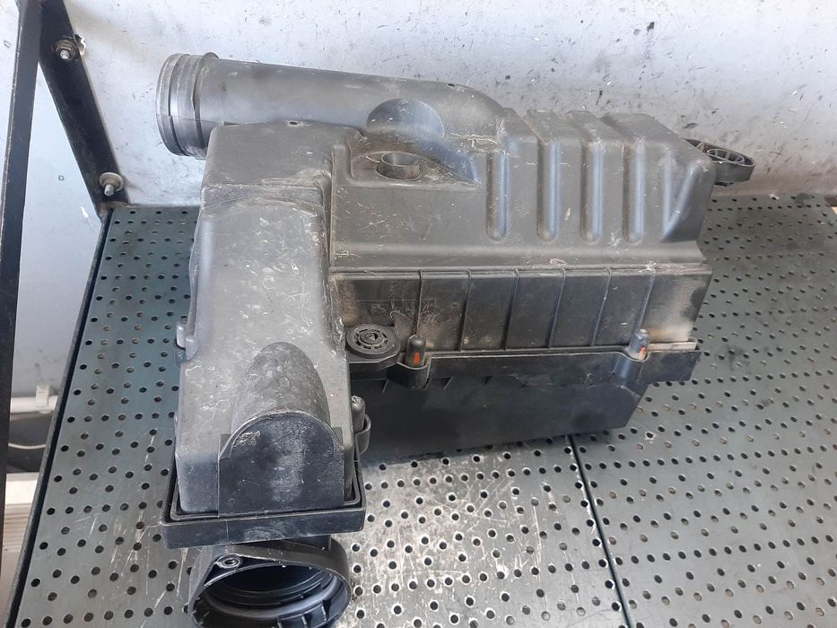 carcasa filtru aer vw touran 1t1 1t2   1.9 tdi avq  1k0129607k
