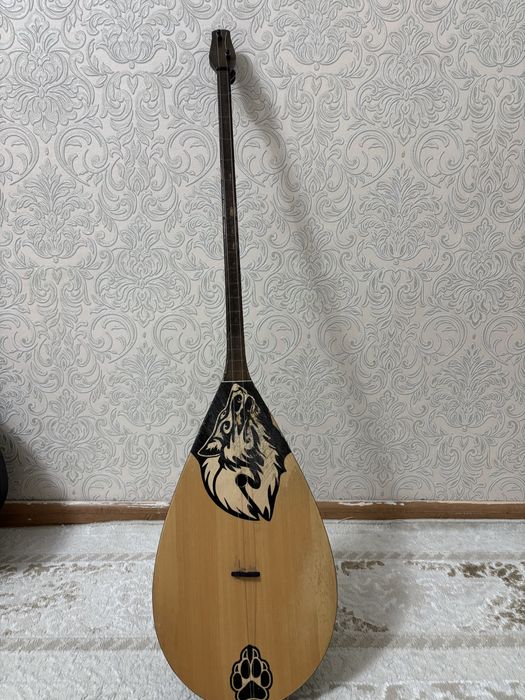 Домбыра сатылады