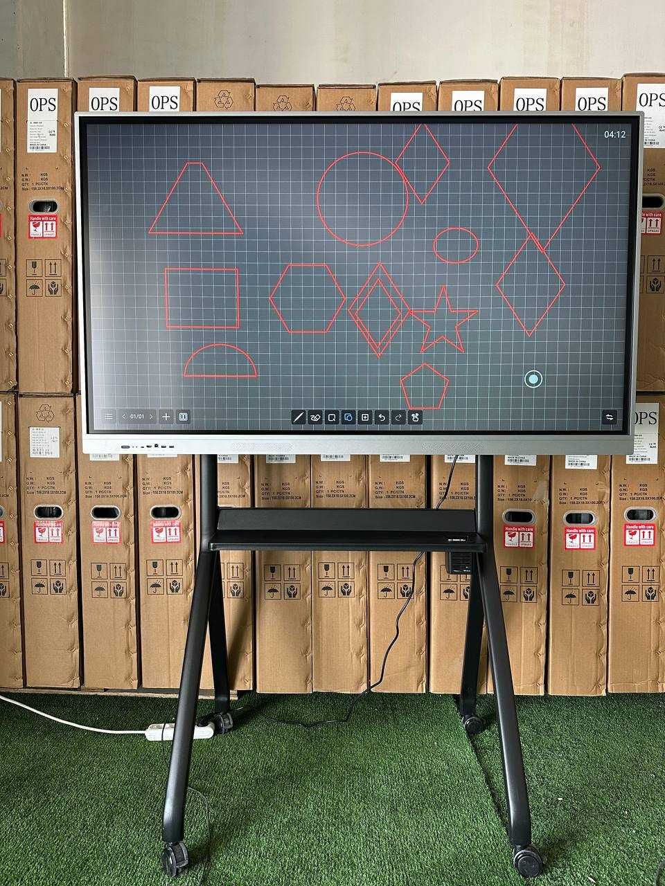 Interaktiv doska 75" To‘liq to‘plam: panel + OPS komp + mobil stellaj