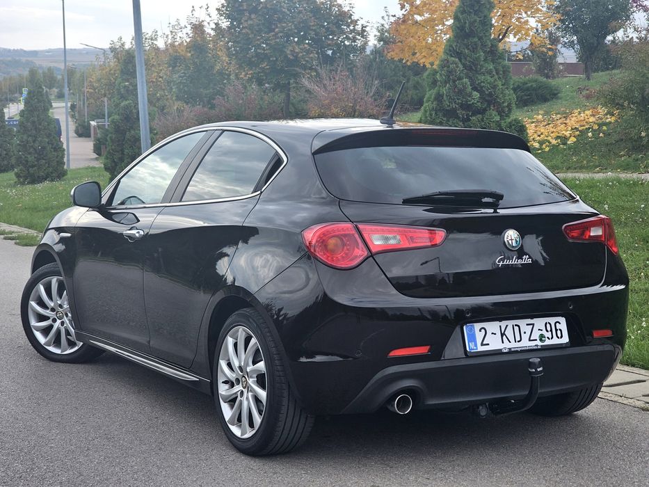 Alfa Romeo Giulietta 1.6 Jtdm / Bussiness / 2013 / Euro 5/ Navigatie