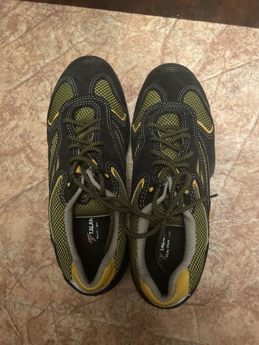 Продам полуботинки