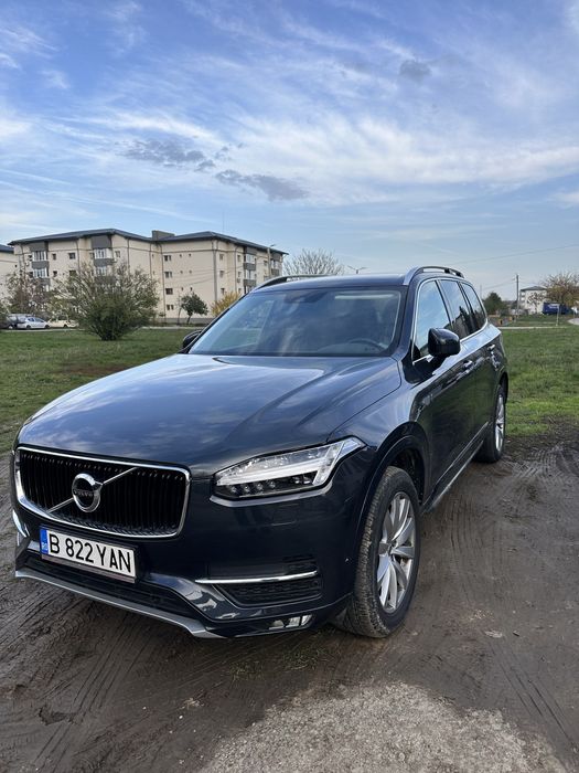 Volvo XC90 Momentum
