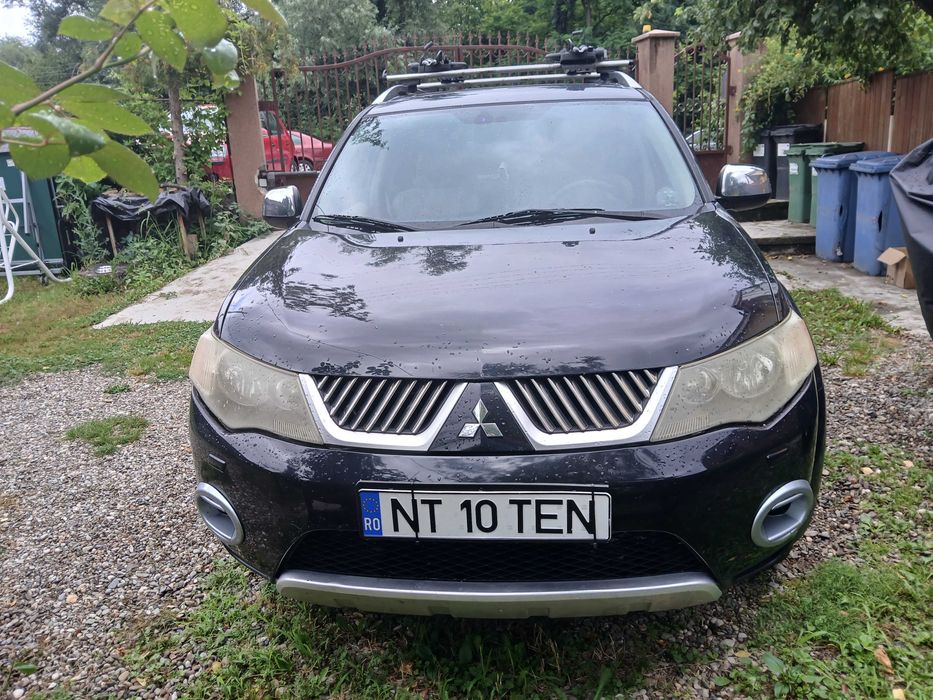 Vand Mitsubishi Outlander 2,2 TDI an de fabricație 2008