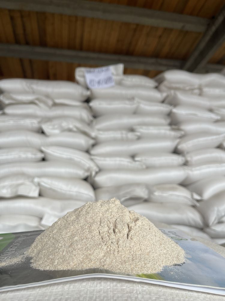 Faina neagra 35 kg/50 lei