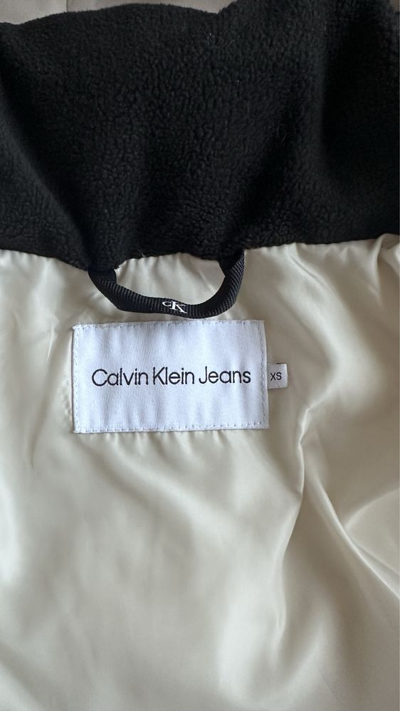 Зимно яке Calvin Klein Jeans