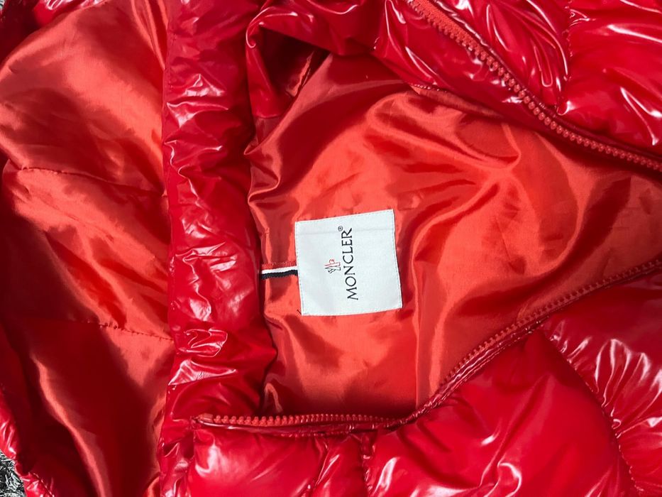 Geaca Moncler - marimea M