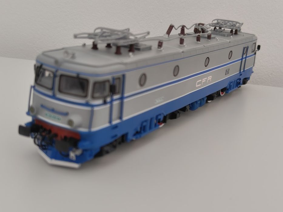 Locomotiva 060 EA CFR clasica macheta statica scara HO trenulet
