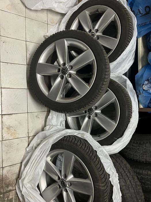 Алуминиеви джанти със зимни гуми VW 17 5x100