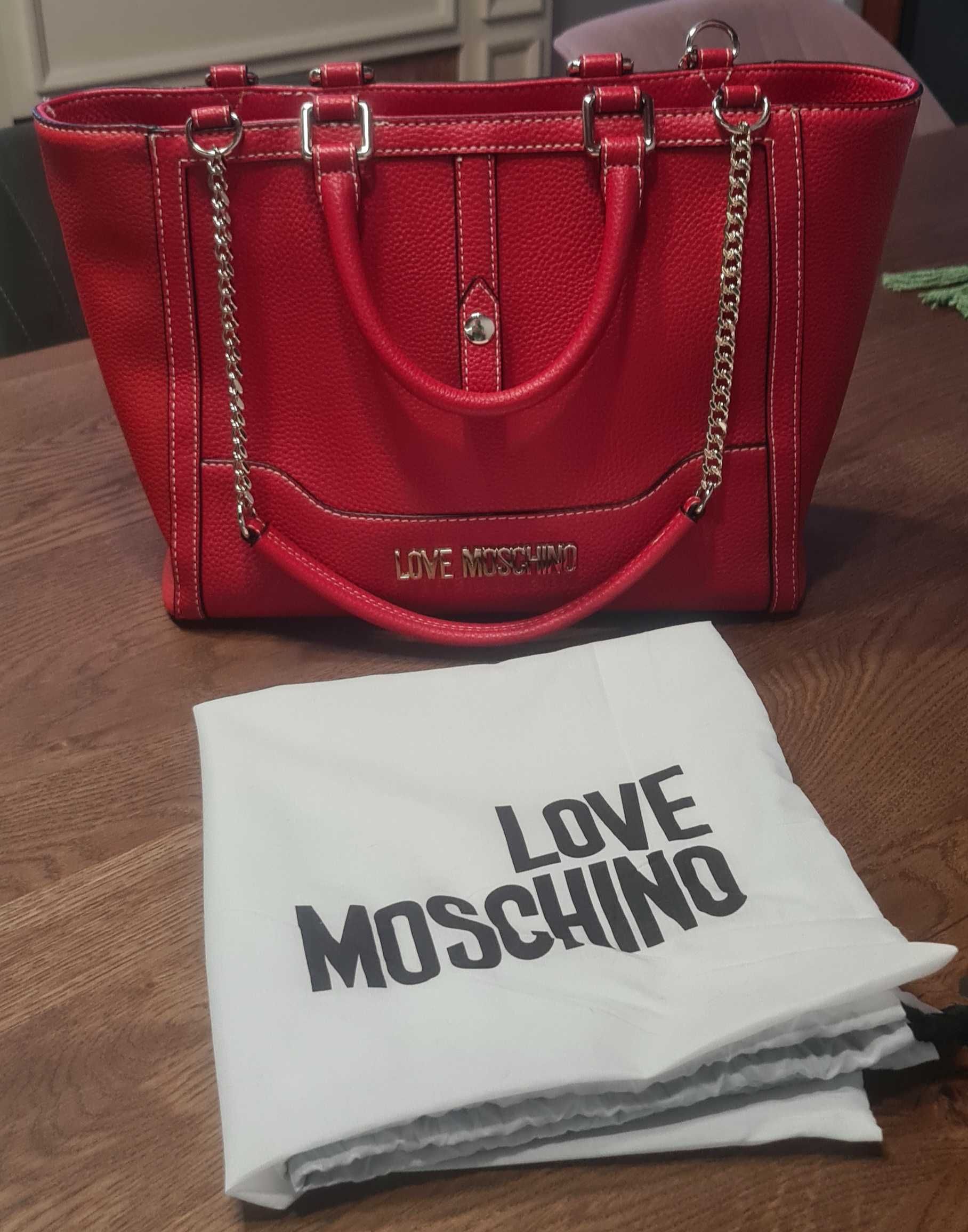 Отигинална чанта Love Moschino